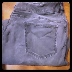 TORRID 22T GREY JEGGINGS